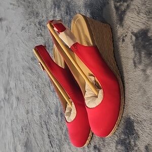 Vionic wedge sandals